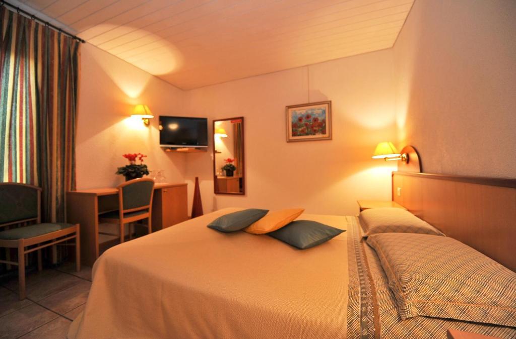 Hotel Ristorante Grotto Serta Lamone Ngoại thất bức ảnh